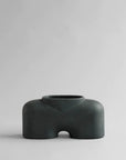 A small 101Cph Cobra Fat Medio Black 212004 vase on a white background.