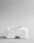 A 101Cph Cobra Fat Medio Bubble White 201011 vase, inspired by the Cobra Arts Movement, sitting on a grey surface.
