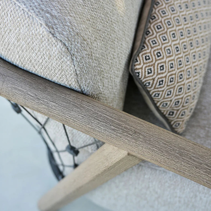 Chester Love Seat Furniture by Les Jardins | Spacio