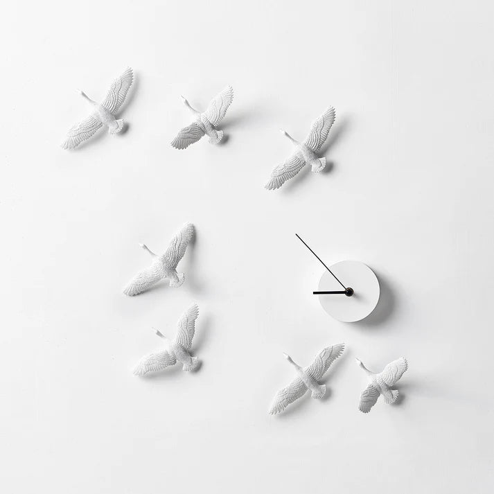 Clock Haoshi Migrantbird C Form Spacio India