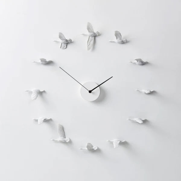 Clock Haoshi Migrantbird X - O Form Spacio India