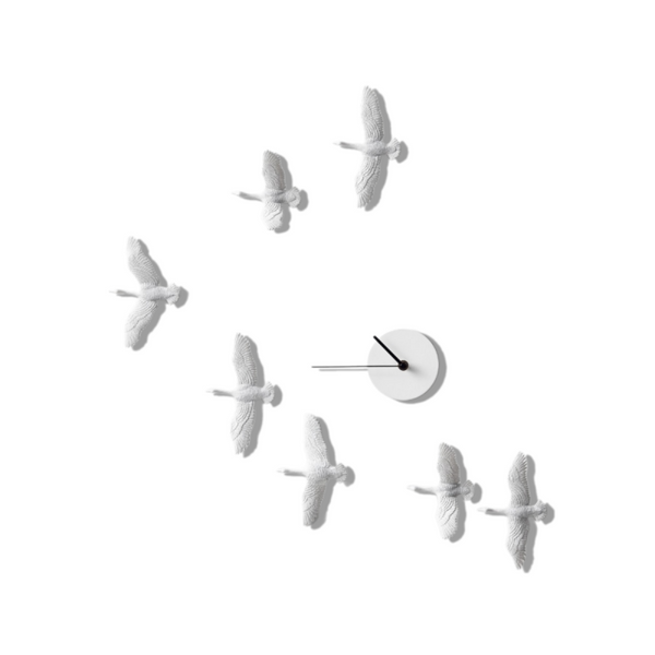 Clock Haoshi Migratory V Form Spacio India