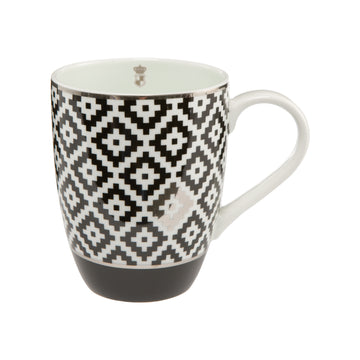 A Goebel Royal Maja Princess Diamonds mug from the home decor collection.