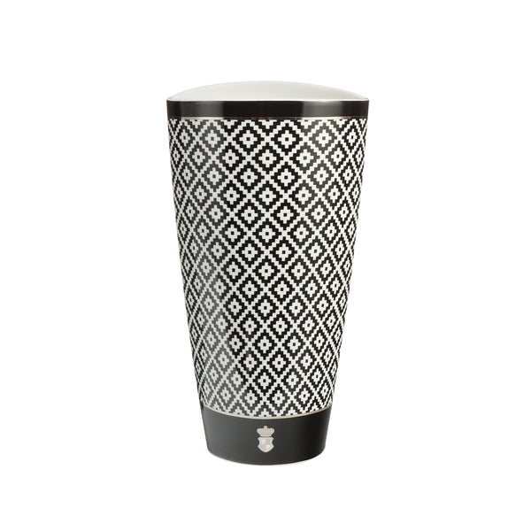 A Goebel Royal Maja Princess Diamonds Vase 27050621, perfect for home decor.