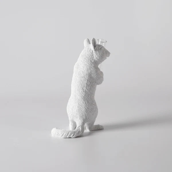 Haoshi Chipmunk Vase Hold 02 Spacio India