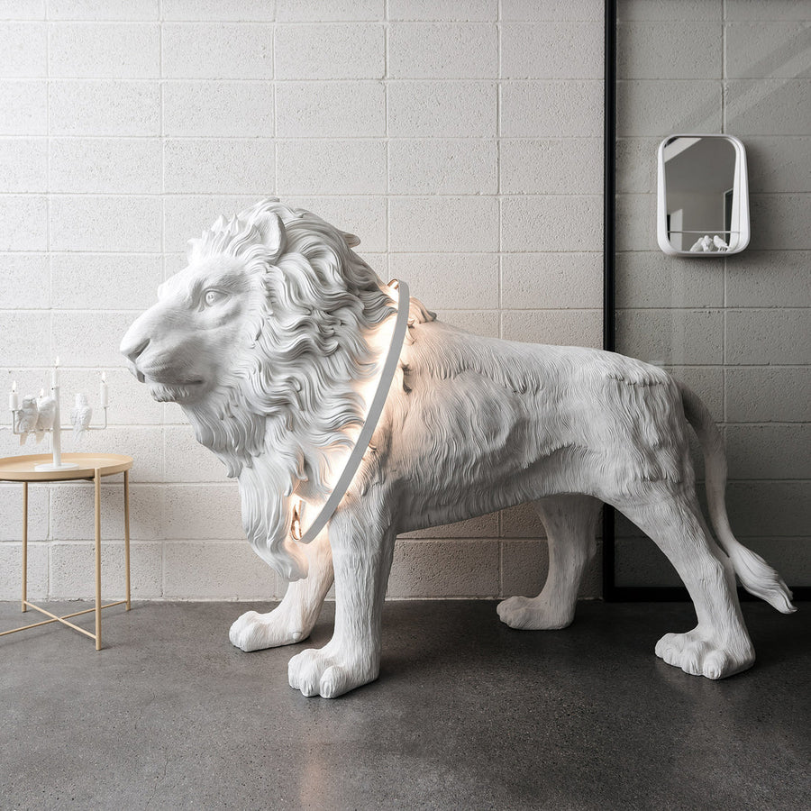 Haoshi Lion Sculpture Lighting Spacio India