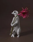 Haoshi Meerkat Vase Sit 02 Spacio India