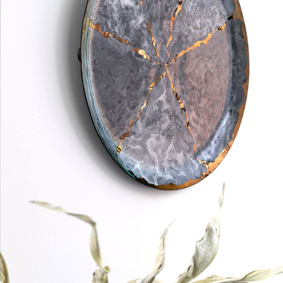 Prato de Parede Prata Wall