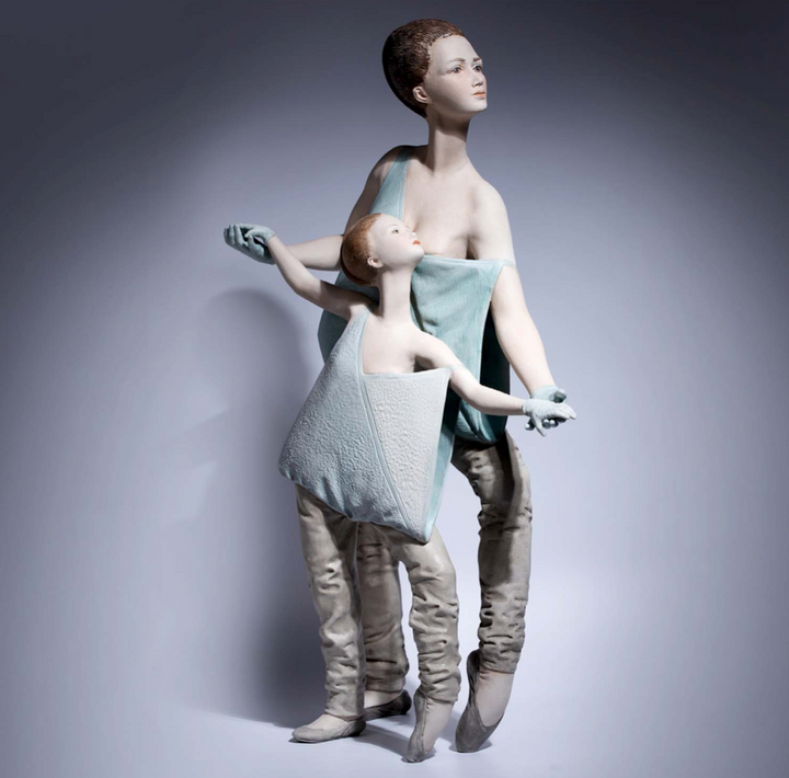 Sibania Allonge Porcelain Sculpture