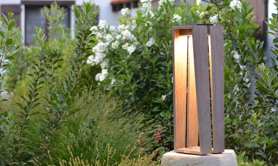 The LJ Solar Lantern SKAAL Tink120 Small 500L Duratek, inspired by Scandinavian modernism, adds a touch of elegance to any outdoor oasis.